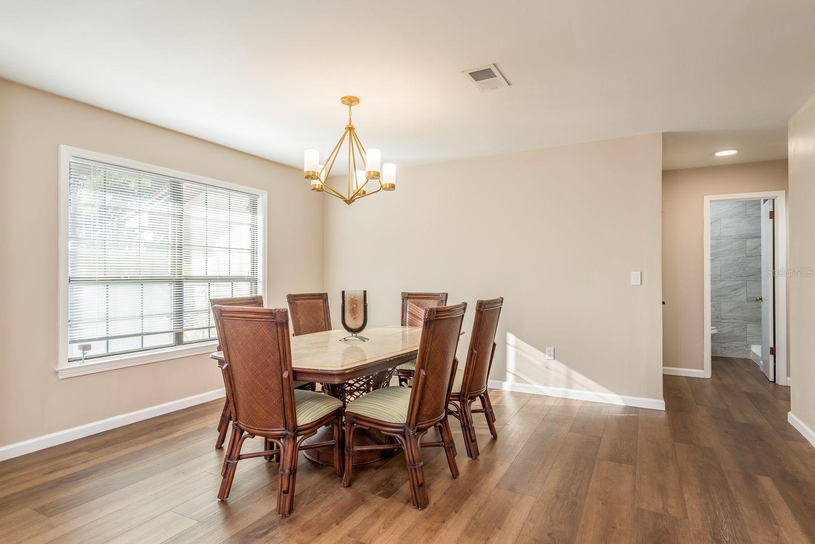 Image 12 of 67 For 1416 Grove Avenue