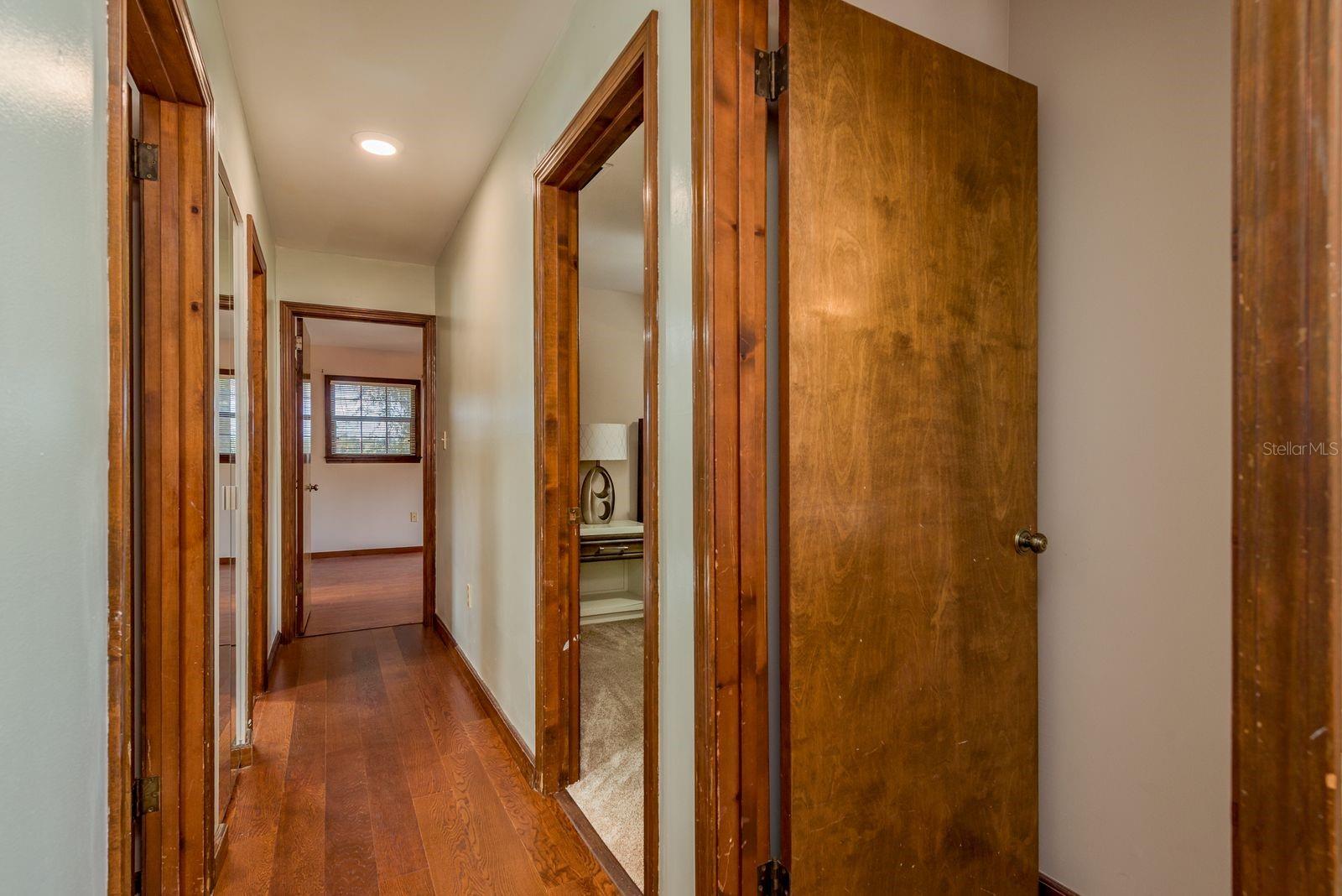 Image 35 of 67 For 1416 Grove Avenue