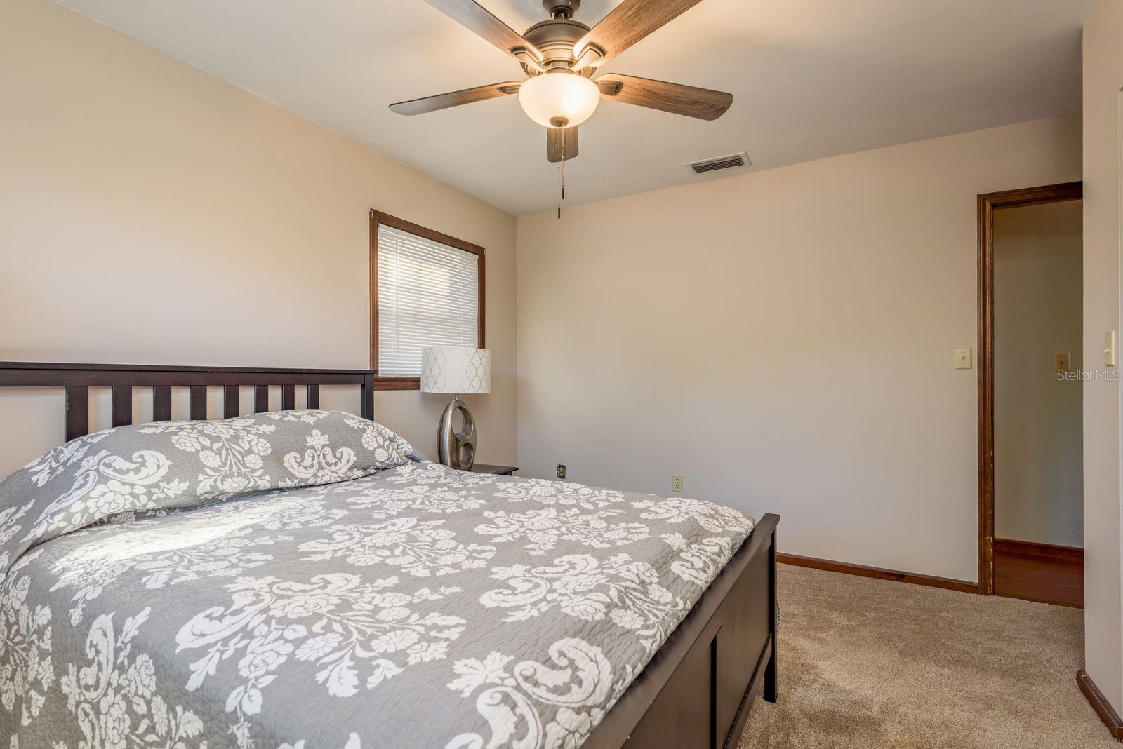 Image 37 of 67 For 1416 Grove Avenue