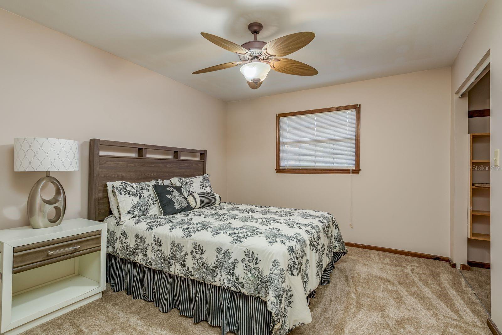 Image 38 of 67 For 1416 Grove Avenue