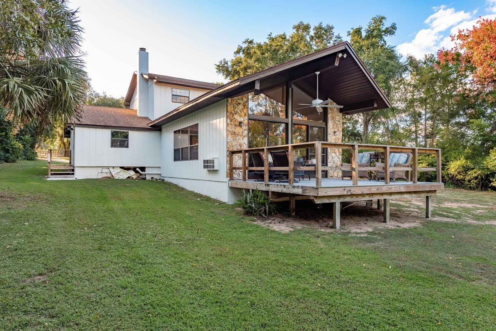 Image 52 of 67 For 1416 Grove Avenue