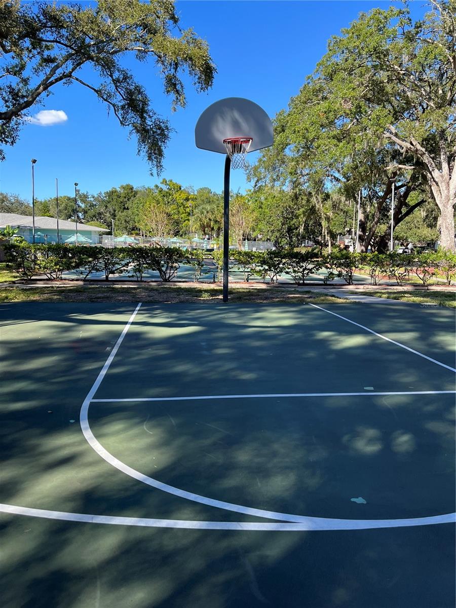 Image 14 of 22 For 3300 Fox Chase Circle N 232