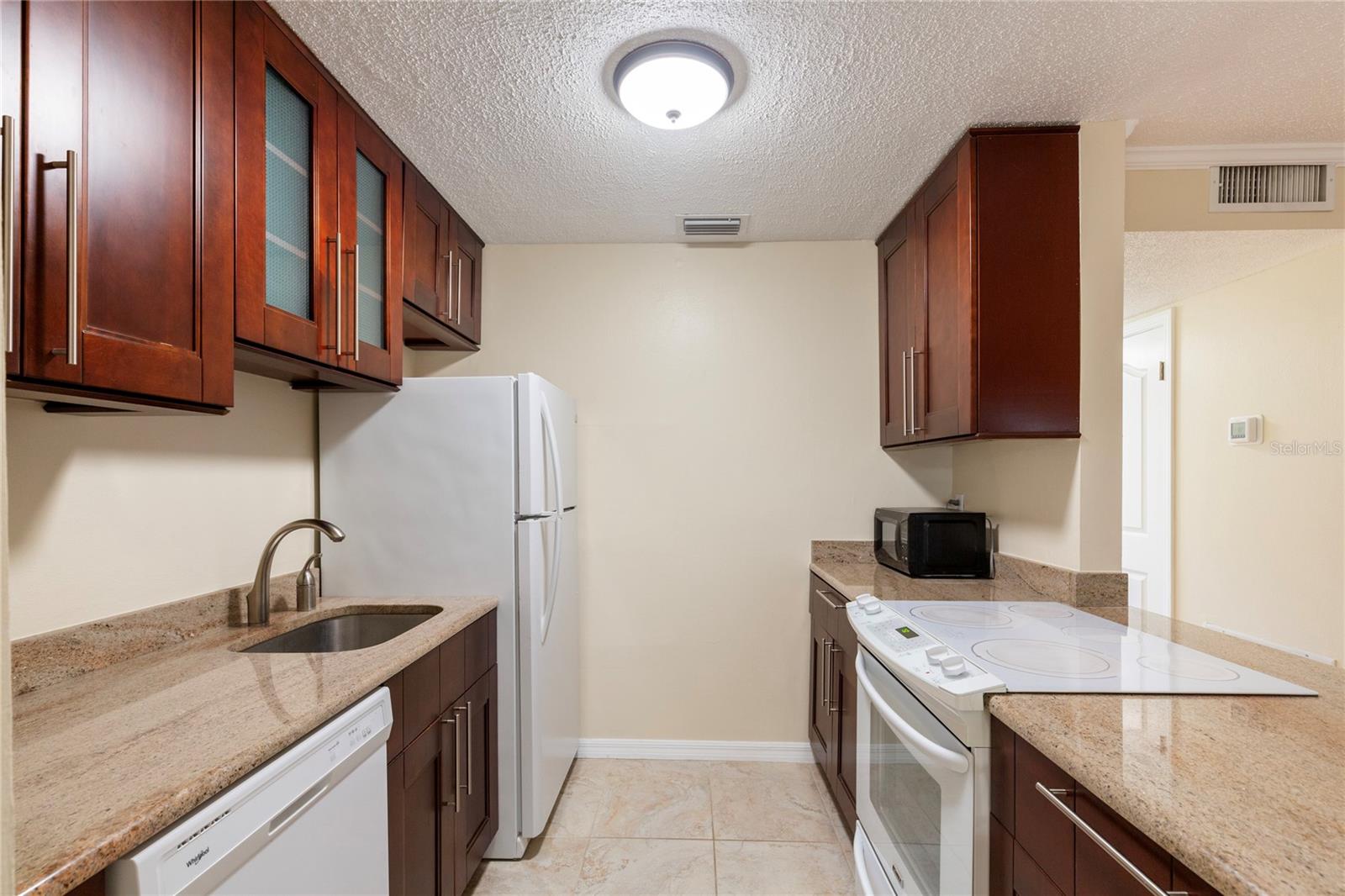 Image 3 of 19 For 1710 Belleair Forest Drive D