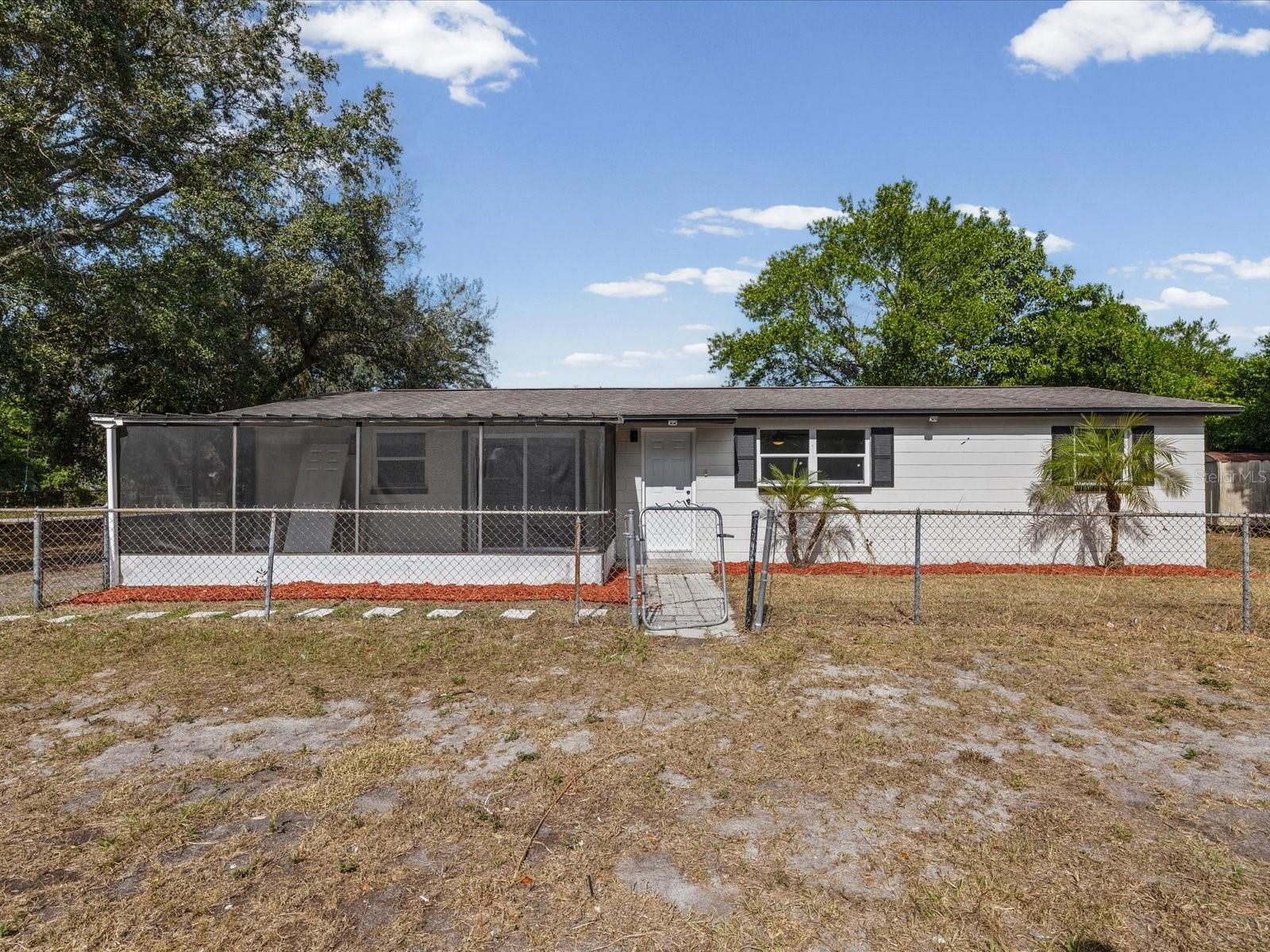 Details for 9902 Club Lane, TAMPA, FL 33612