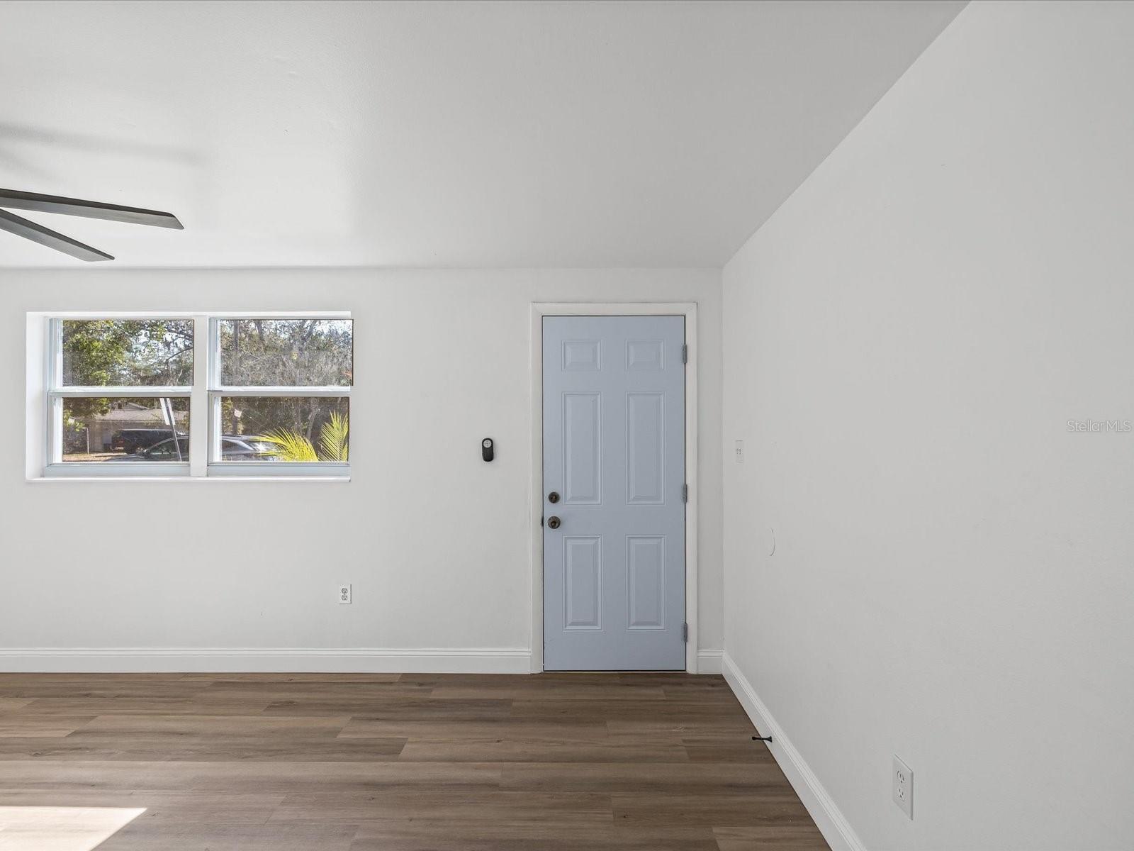 Image 13 of 30 For 9902 Club Lane