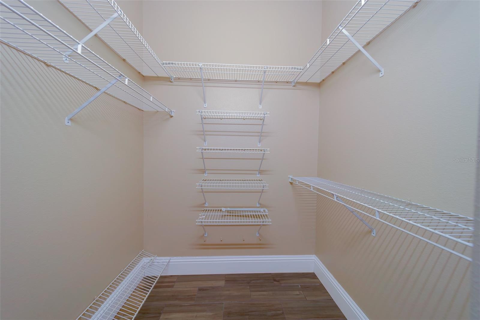 Image 34 of 100 For 10933 54th Avenue N