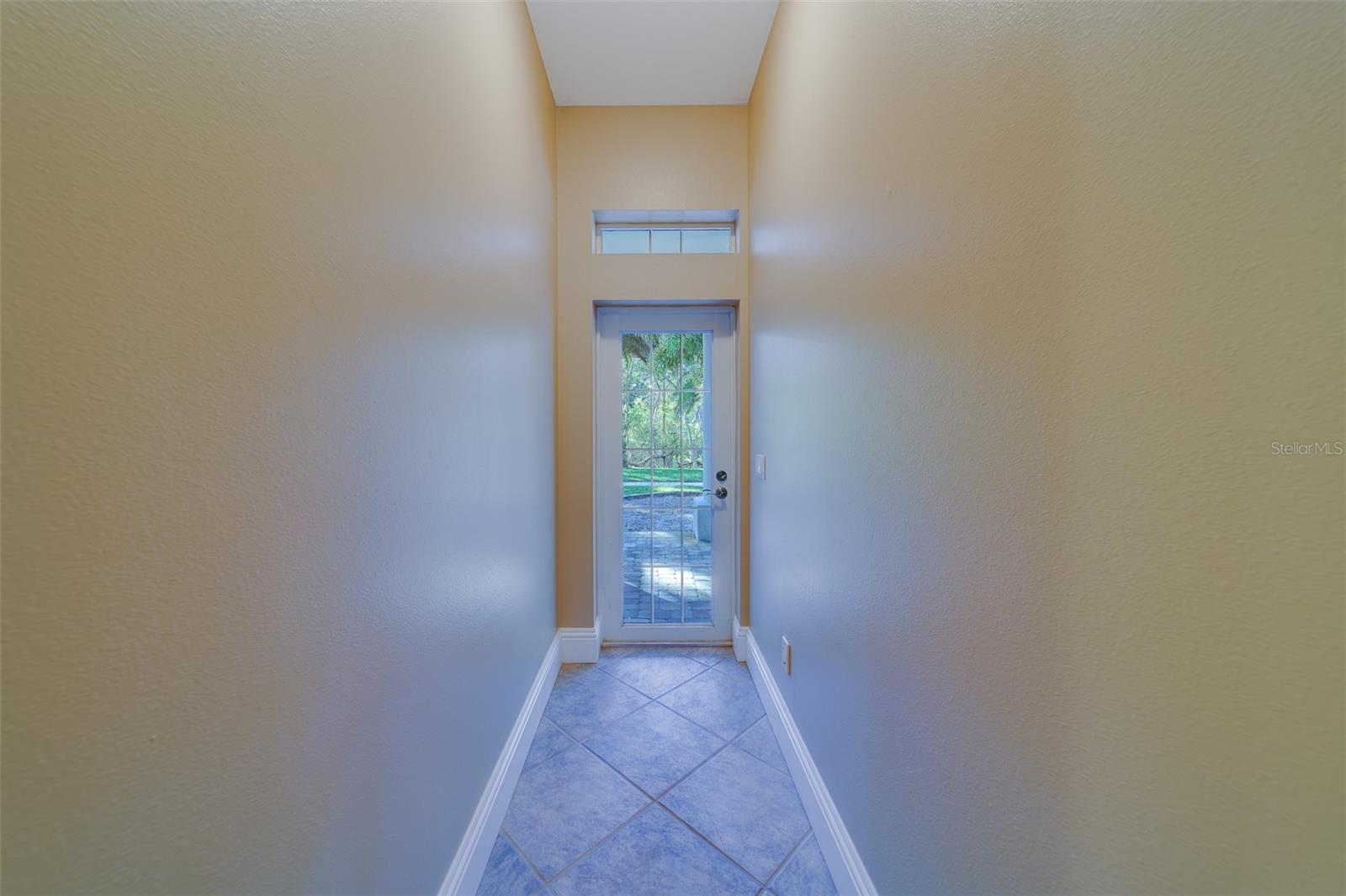 Image 56 of 100 For 10933 54th Avenue N