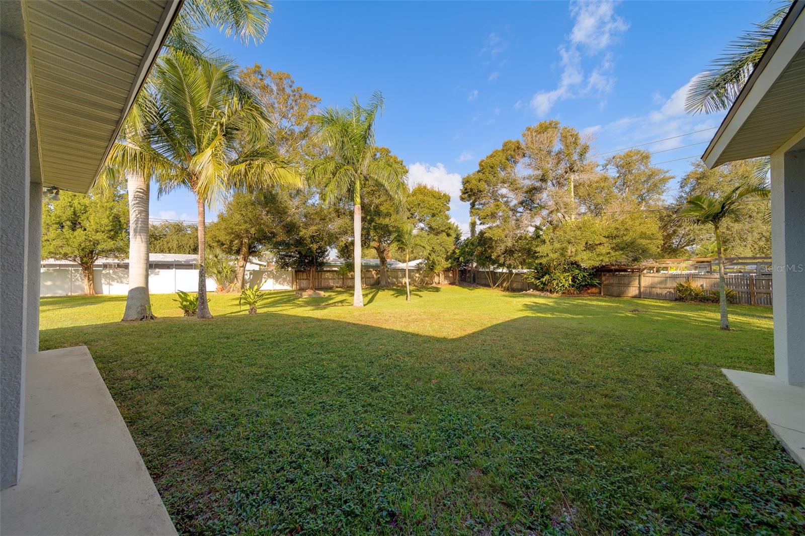 Image 64 of 100 For 10933 54th Avenue N
