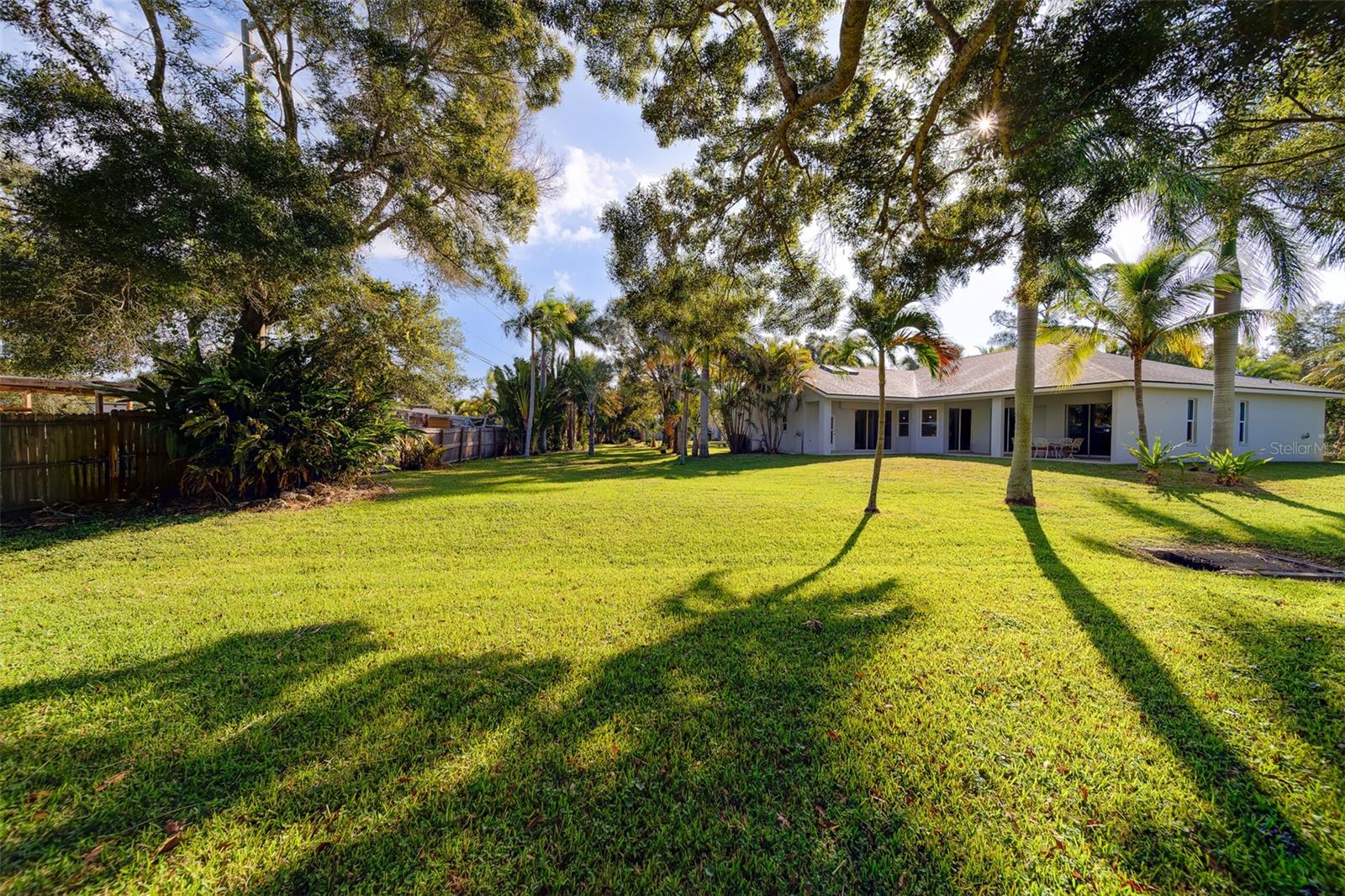 Image 71 of 100 For 10933 54th Avenue N