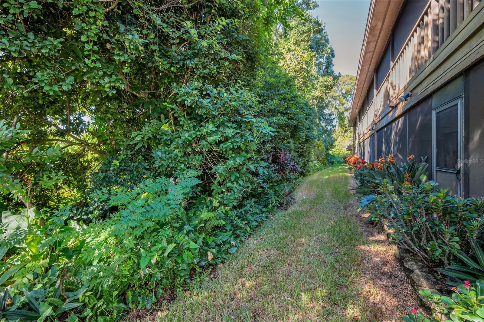 Image 30 of 37 For 2850 Countrybrook Drive 13