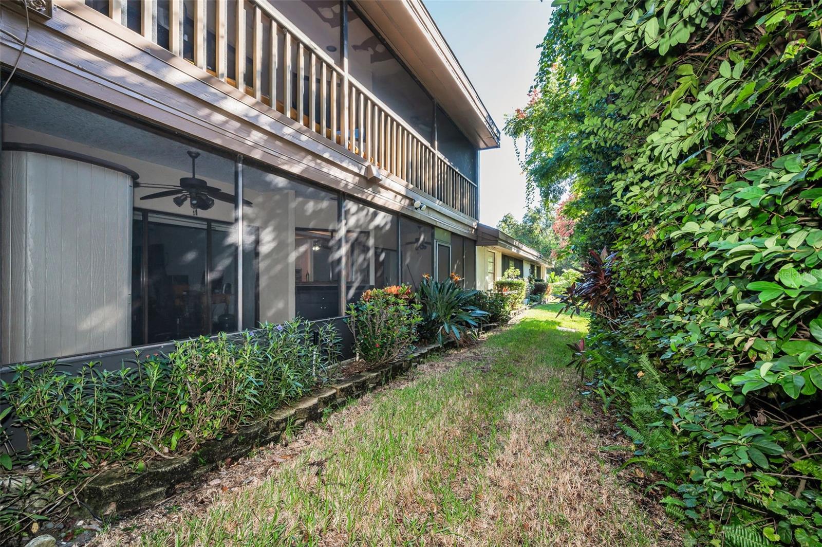 Image 31 of 37 For 2850 Countrybrook Drive 13