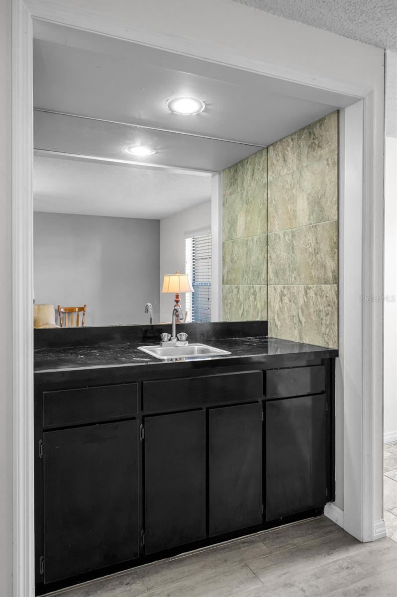 Image 7 of 37 For 2850 Countrybrook Drive 13