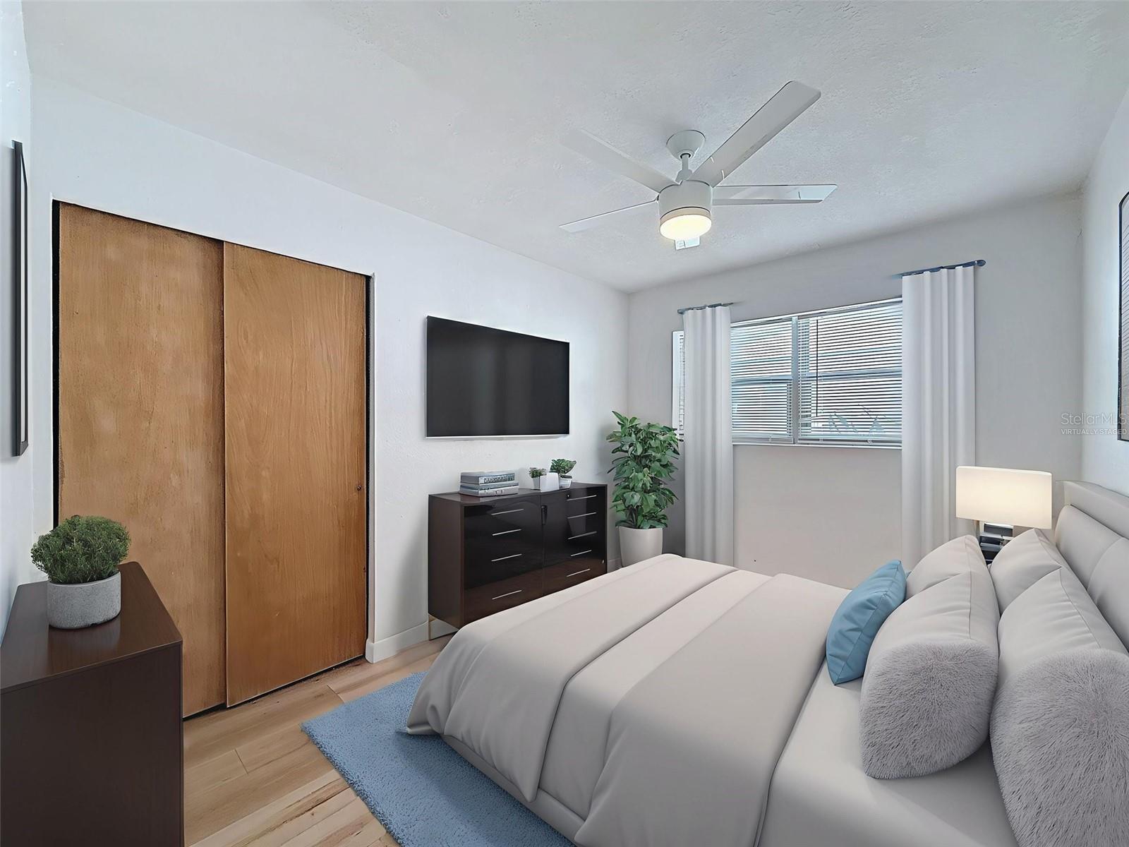 Image 25 of 45 For 217 Evelyn Avenue