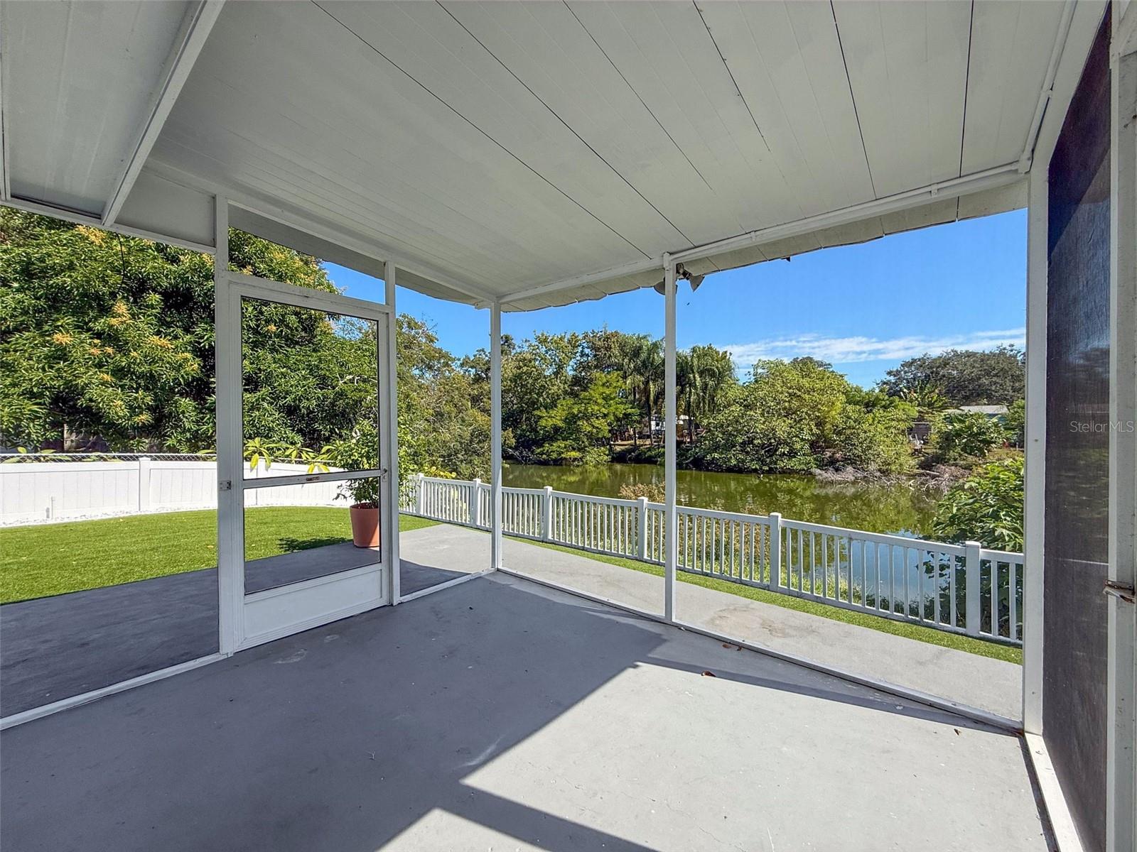 Image 32 of 45 For 217 Evelyn Avenue