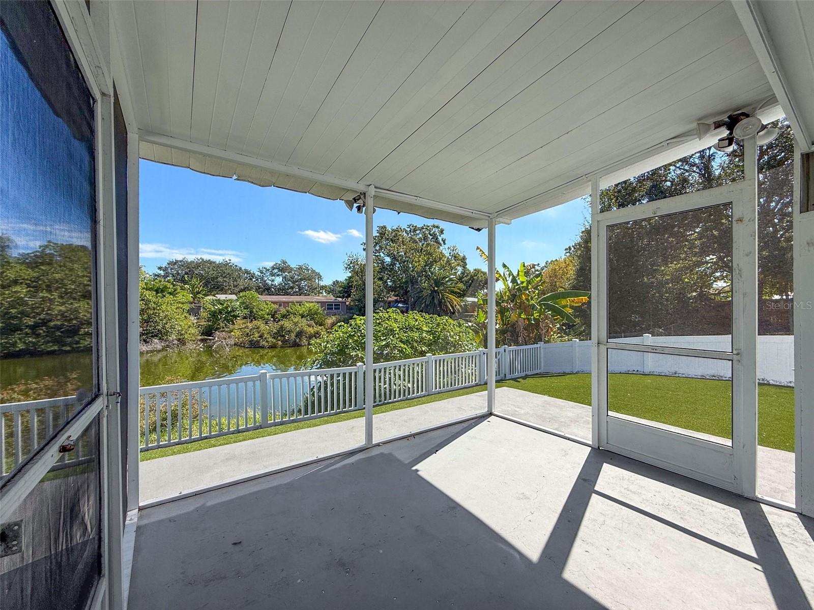 Image 33 of 45 For 217 Evelyn Avenue