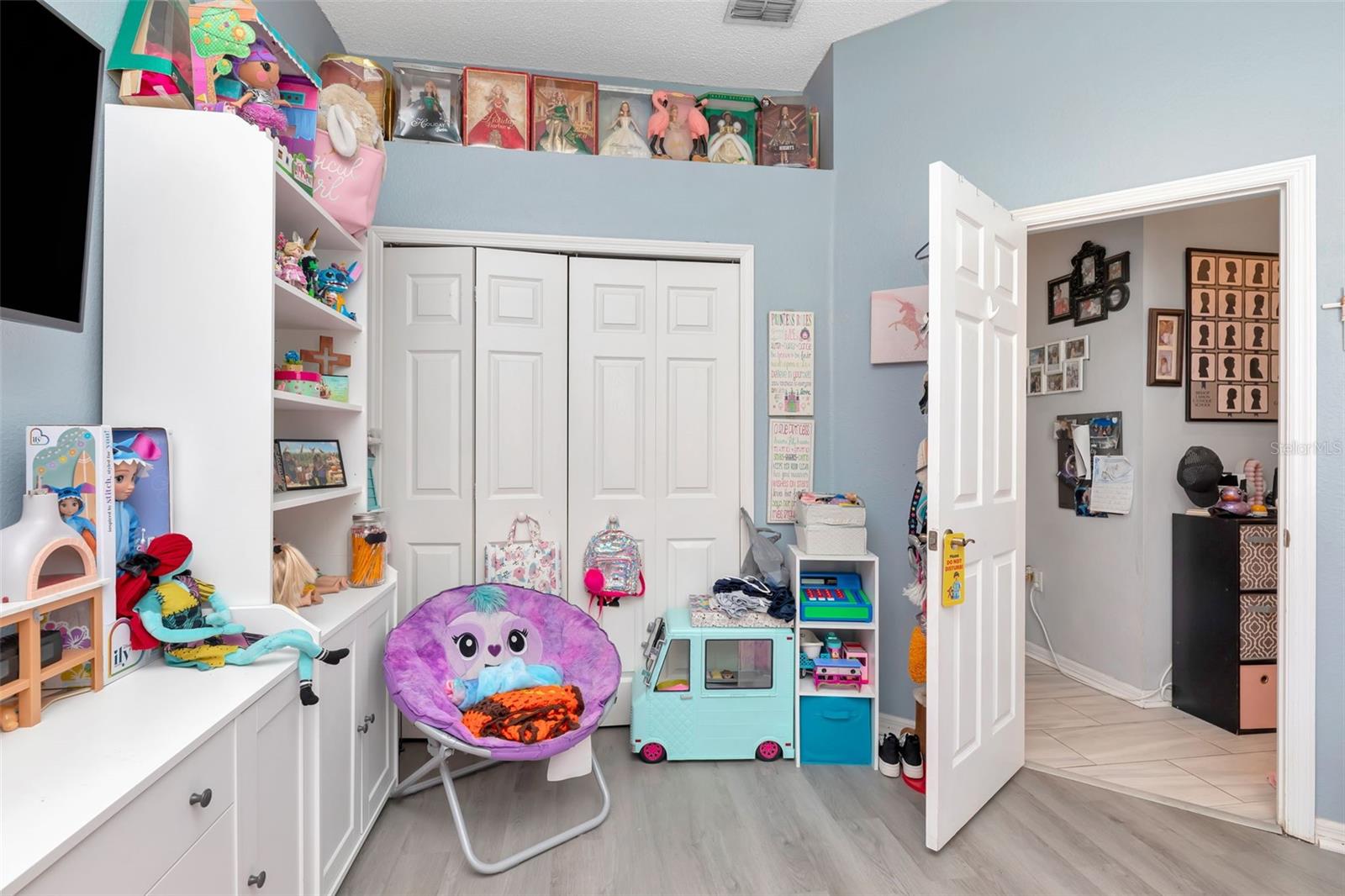 Image 33 of 57 For 9118 Flagstick Lane