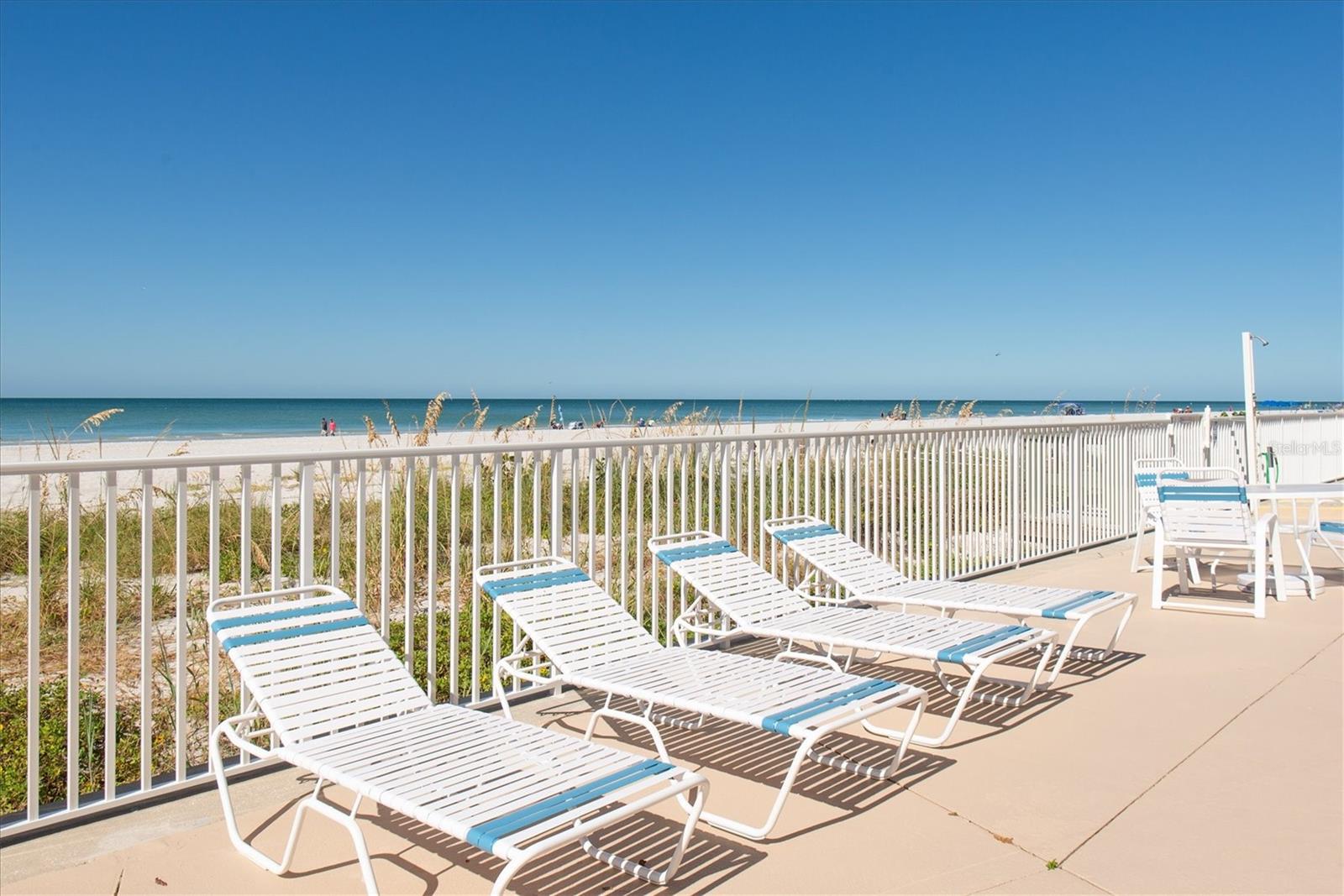 Image 41 of 43 For 19450 Gulf Boulevard 603