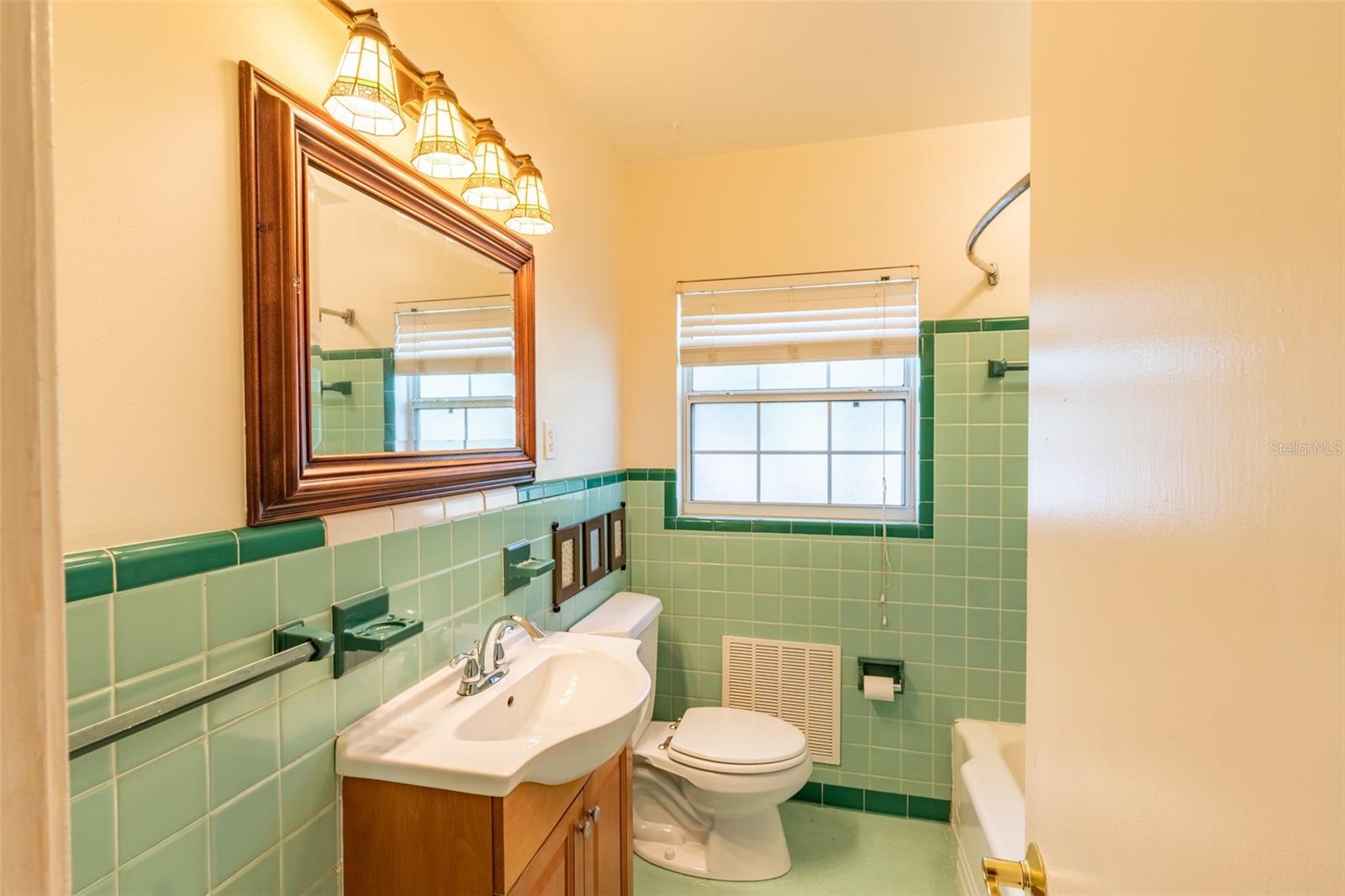 Image 49 of 71 For 1473 Maple Street