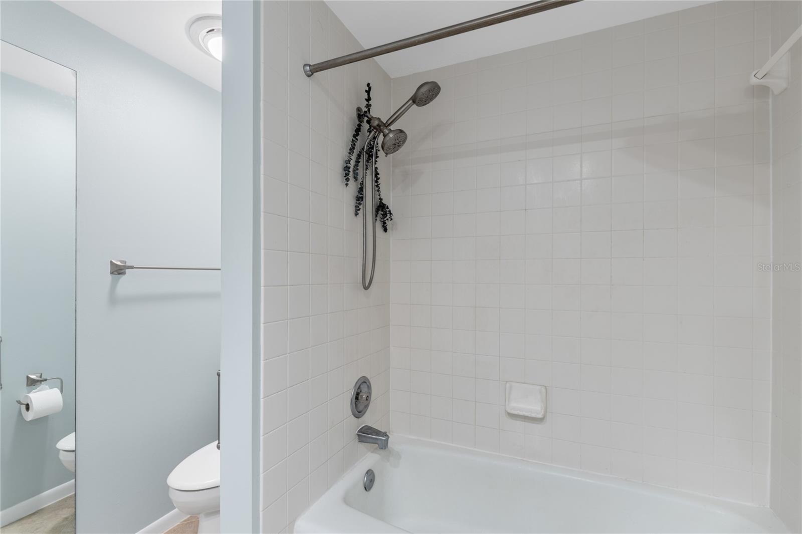 Image 24 of 41 For 150 Belleview Boulevard 508