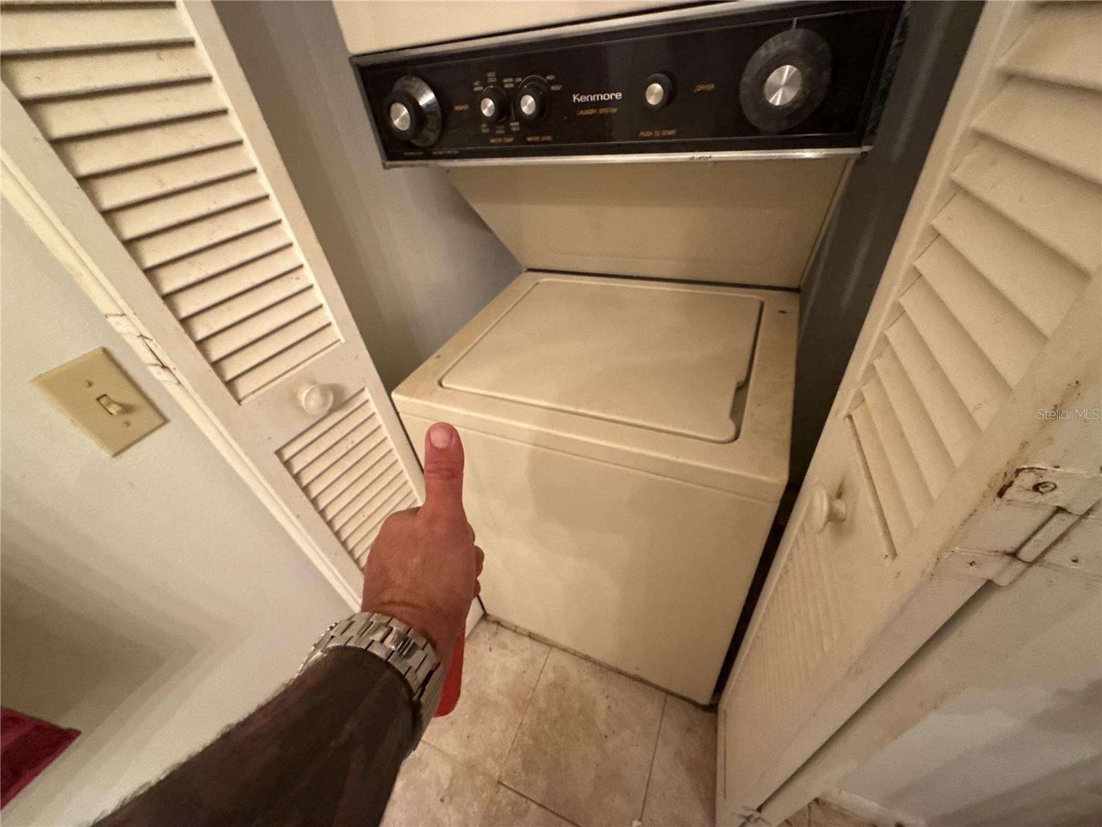 Image 10 of 14 For 2333 Feather Sound Drive B107