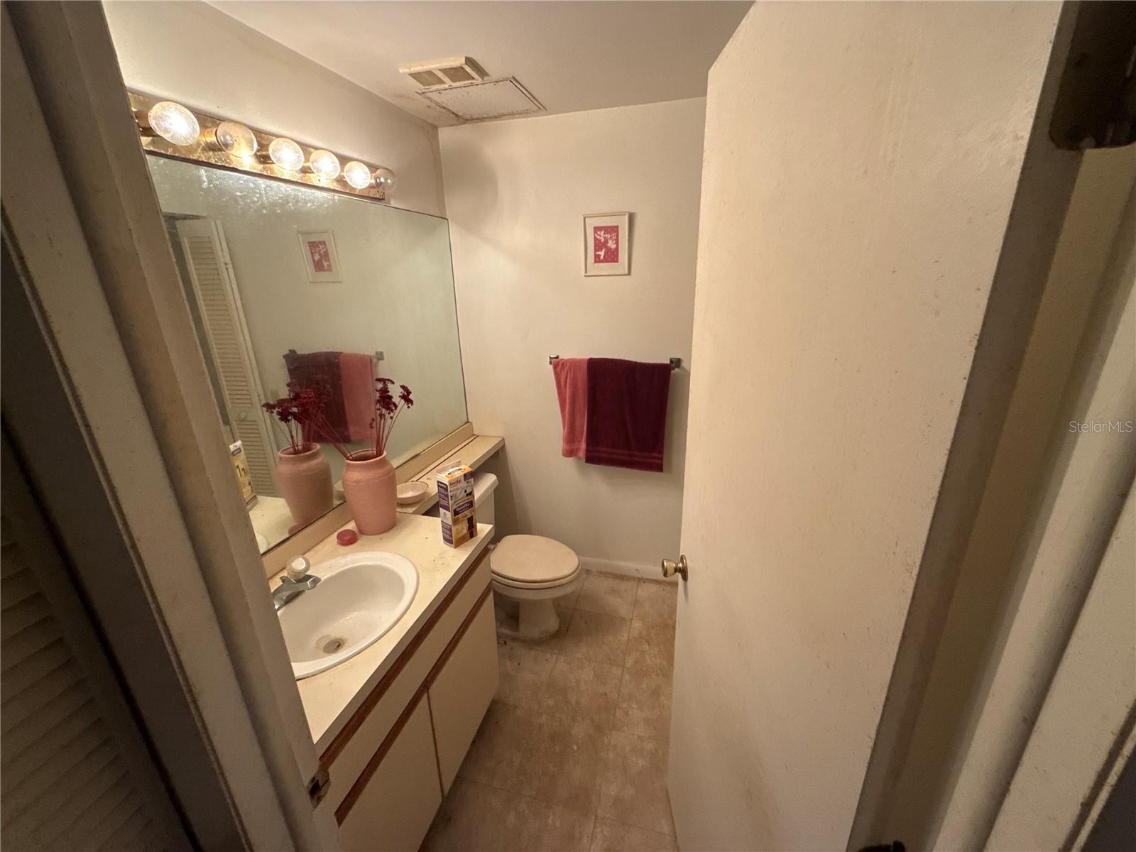 Image 11 of 14 For 2333 Feather Sound Drive B107