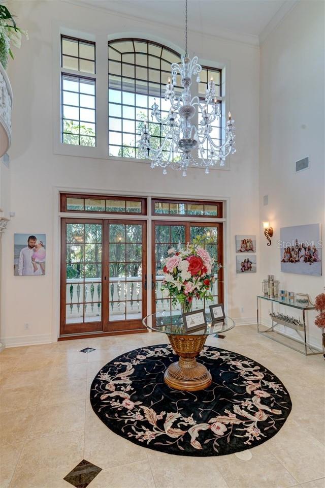 Image 19 of 66 For 829 Bruce Avenue