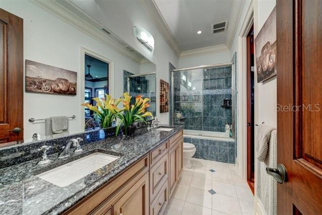 Image 38 of 66 For 829 Bruce Avenue