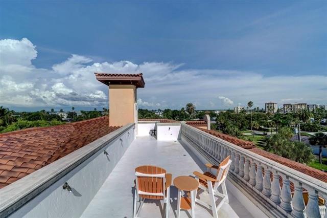 Image 44 of 66 For 829 Bruce Avenue