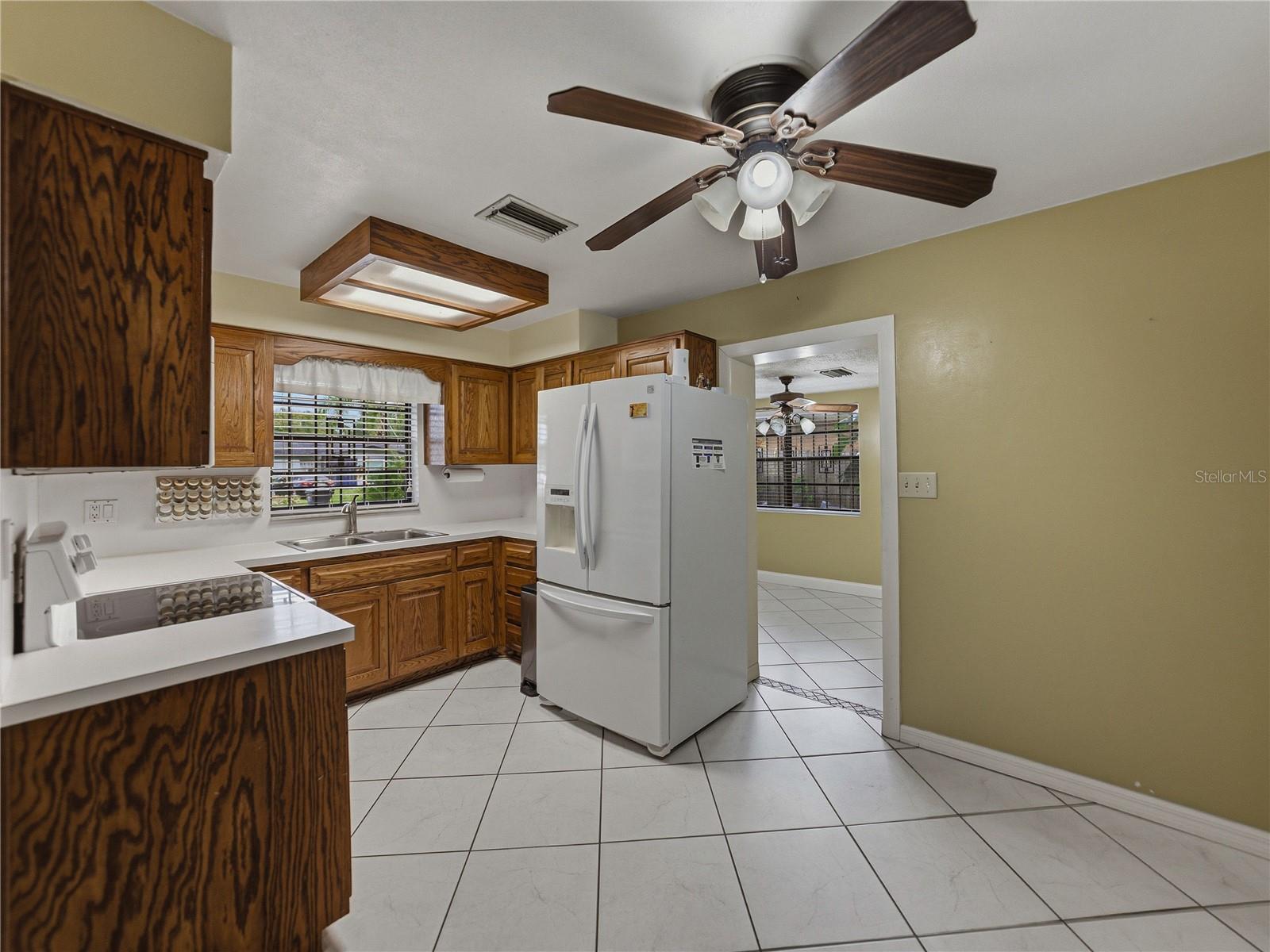 Image 11 of 46 For 2702 Auburn Avenue W