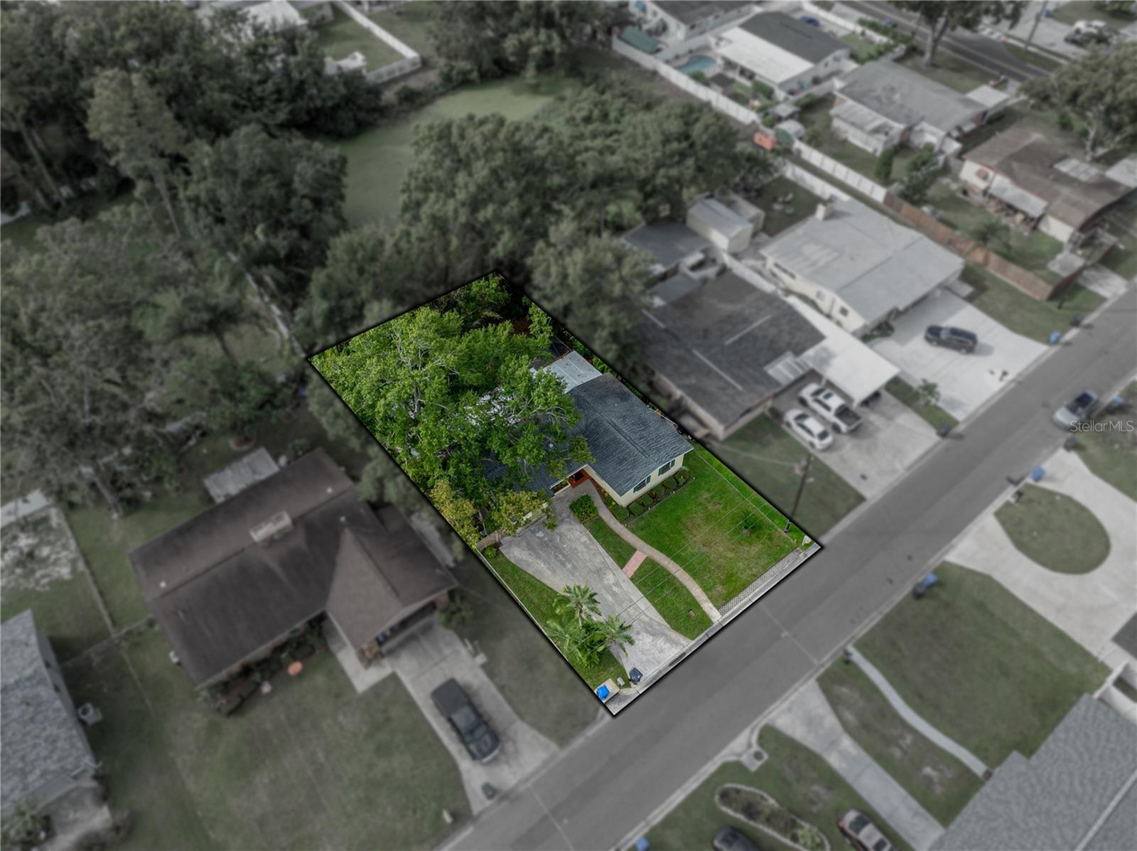 Image 2 of 46 For 2702 Auburn Avenue W