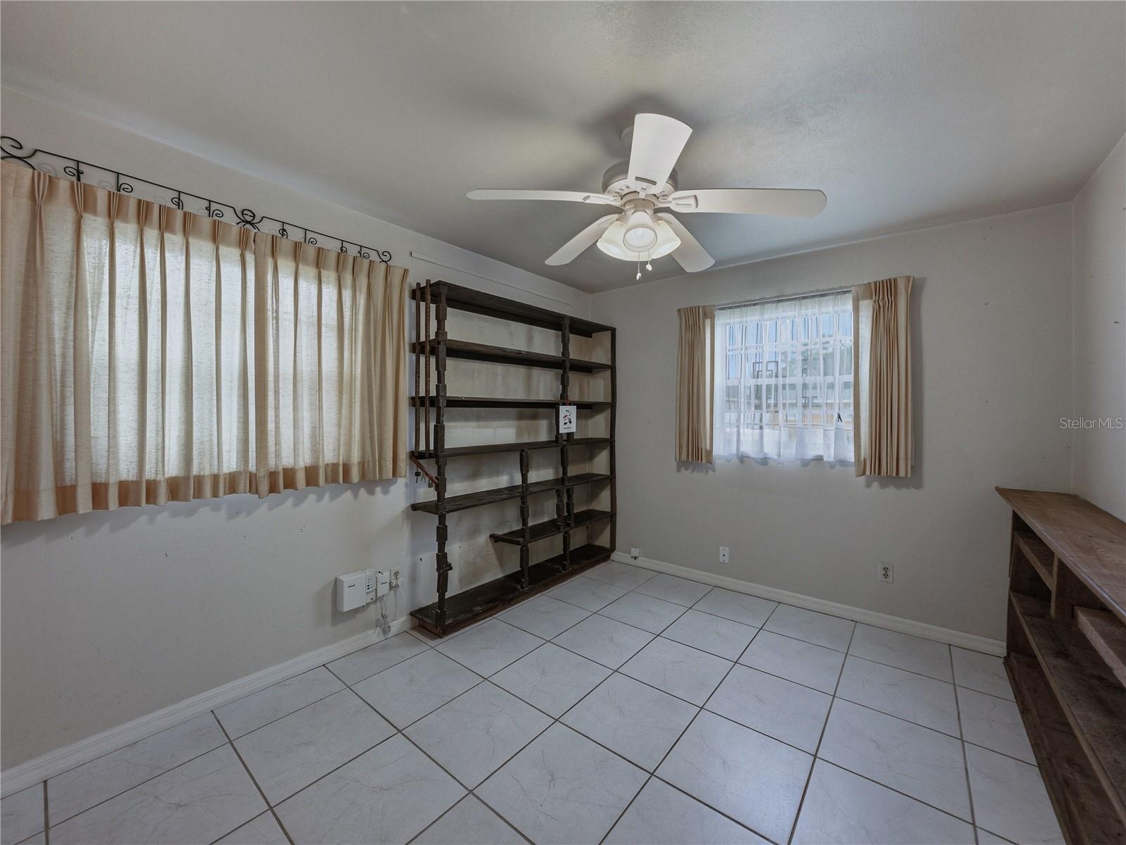 Image 24 of 46 For 2702 Auburn Avenue W