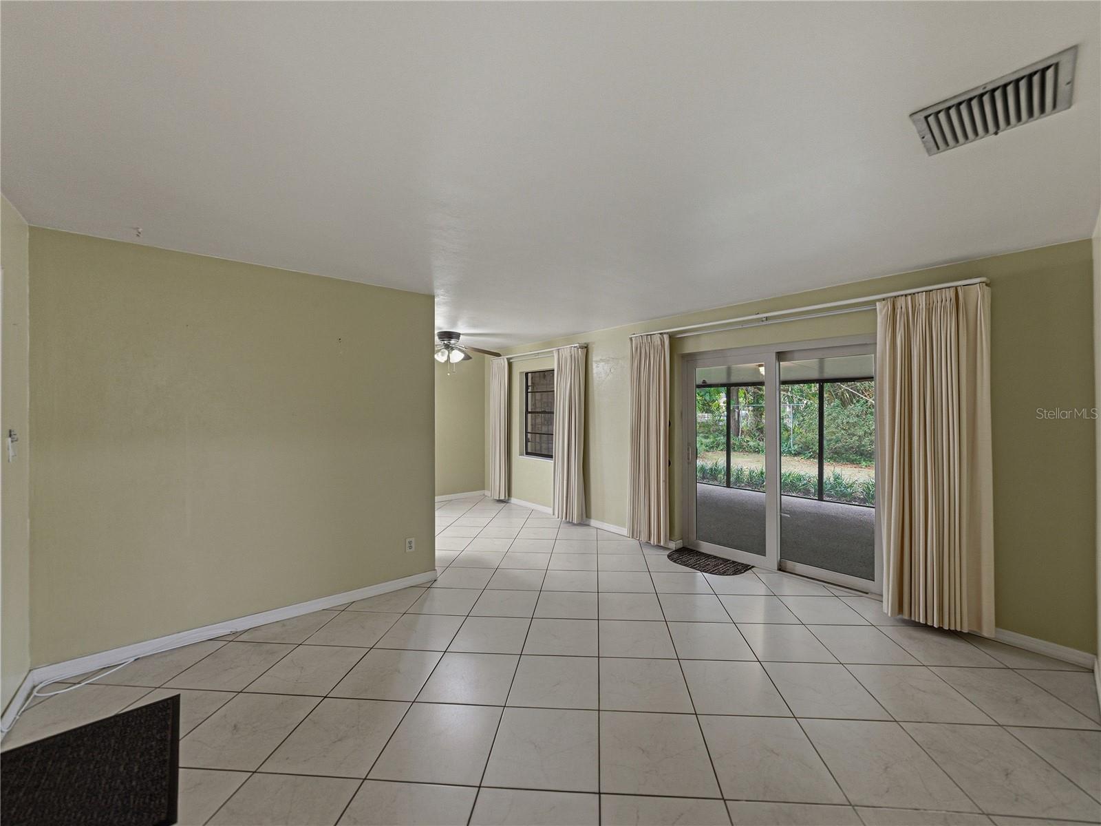 Image 9 of 46 For 2702 Auburn Avenue W