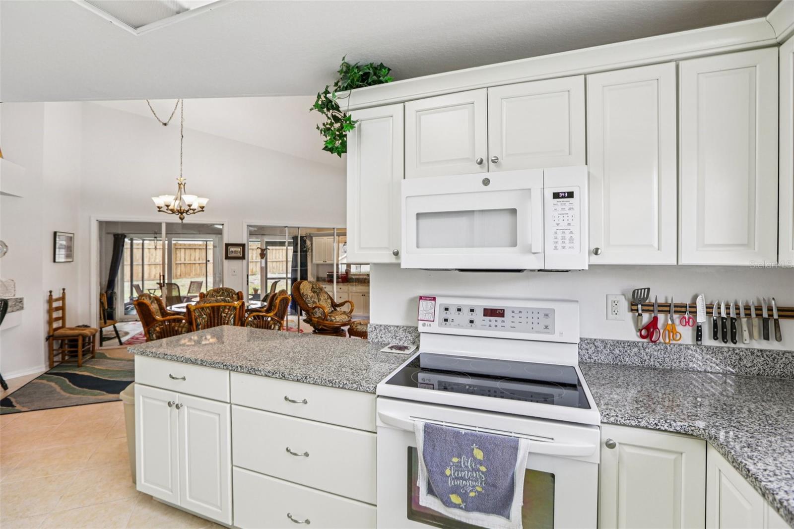 Image 13 of 34 For 4994 Klosterman Oaks Boulevard