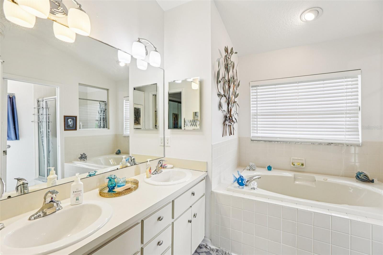 Image 14 of 34 For 4994 Klosterman Oaks Boulevard