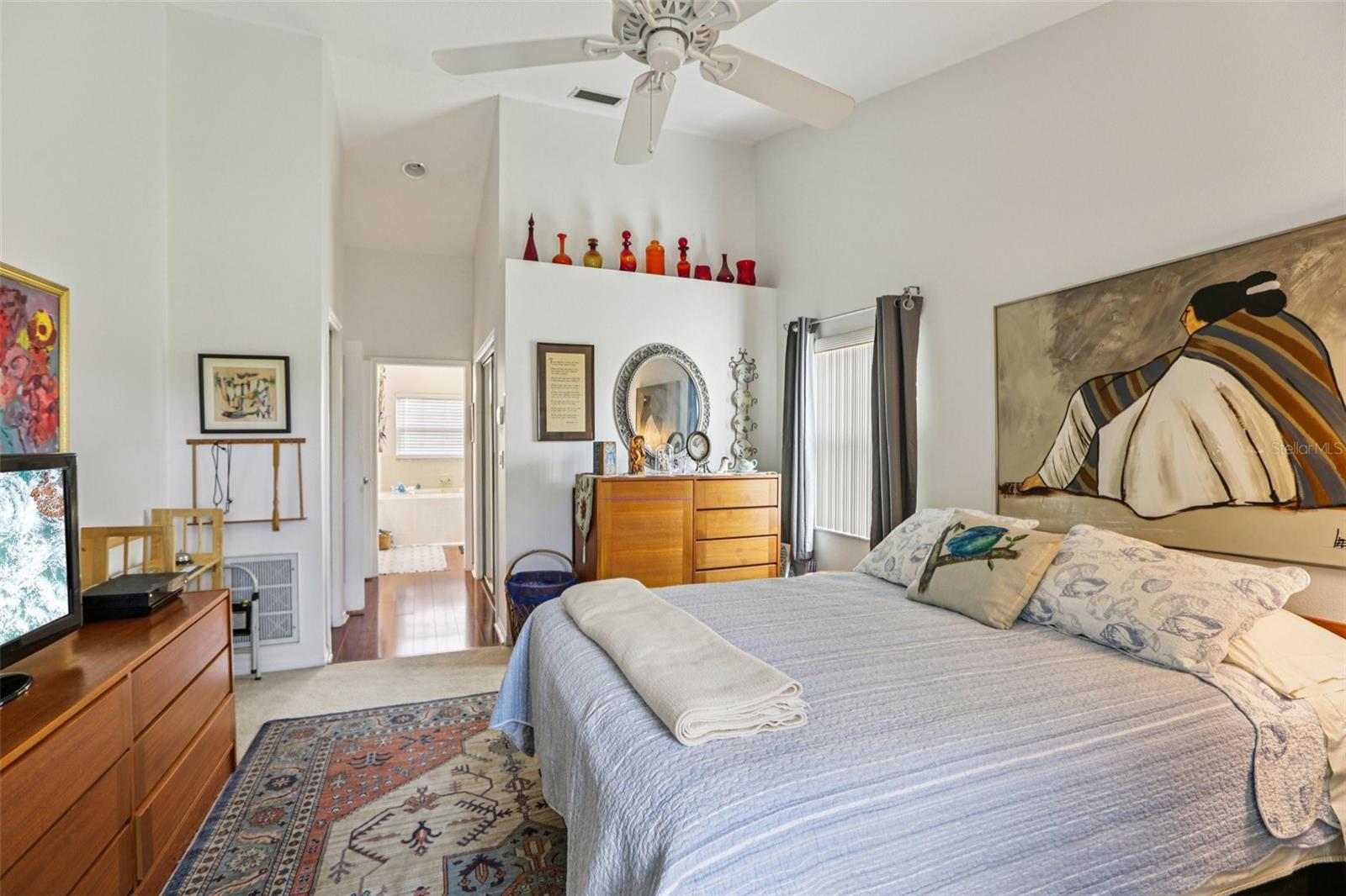 Image 18 of 34 For 4994 Klosterman Oaks Boulevard