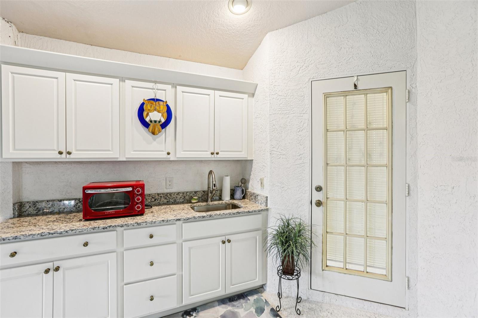 Image 9 of 34 For 4994 Klosterman Oaks Boulevard