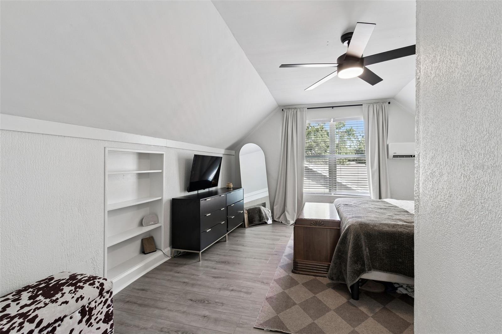 Image 40 of 61 For 3330 8th Avenue N