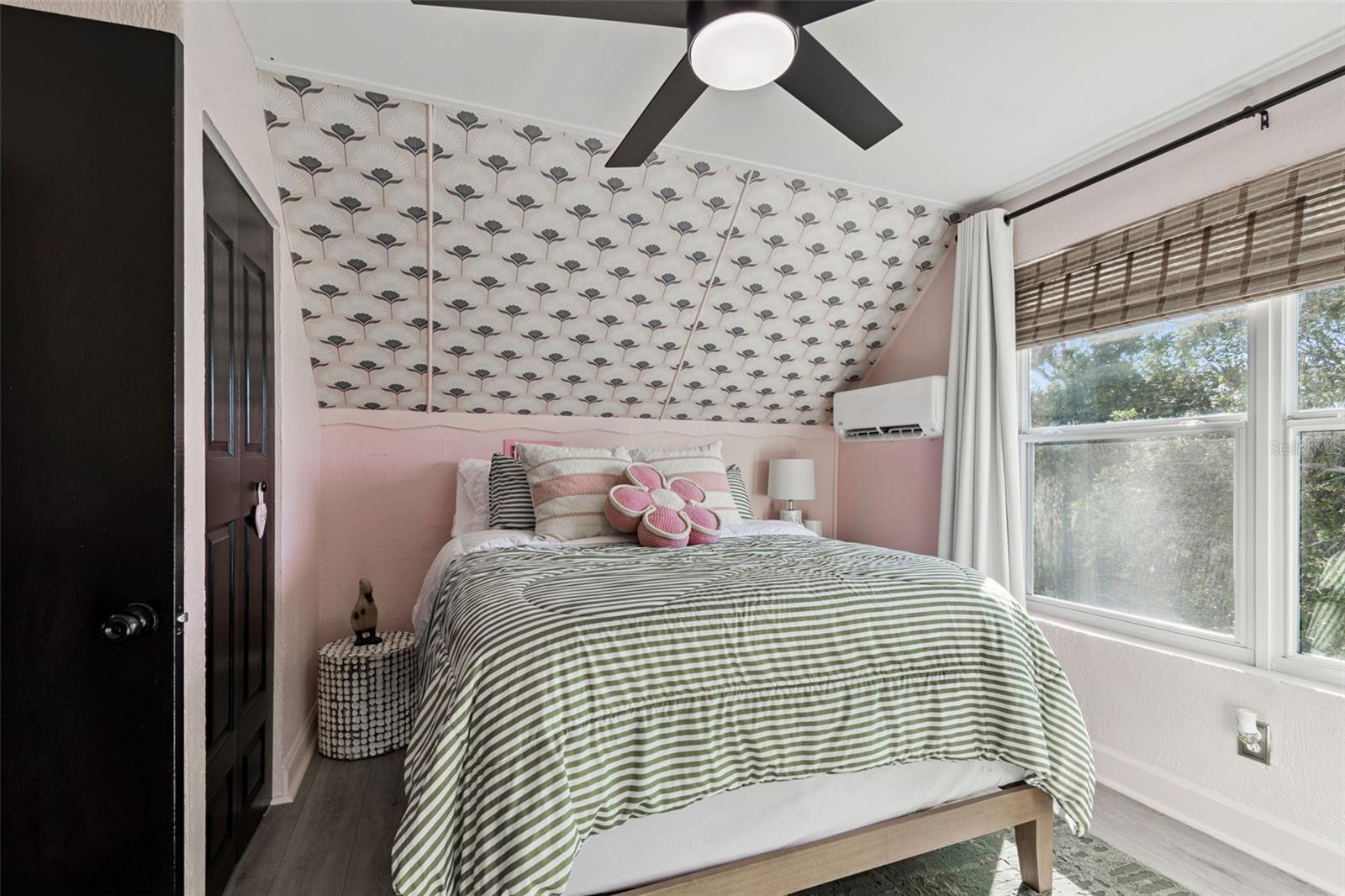 Image 43 of 61 For 3330 8th Avenue N