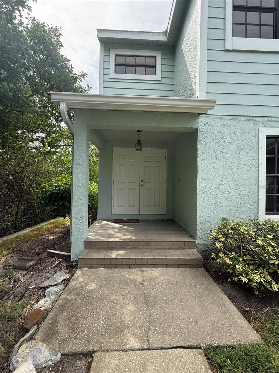 Image 3 of 51 For 1070 Sanabel Court Ne