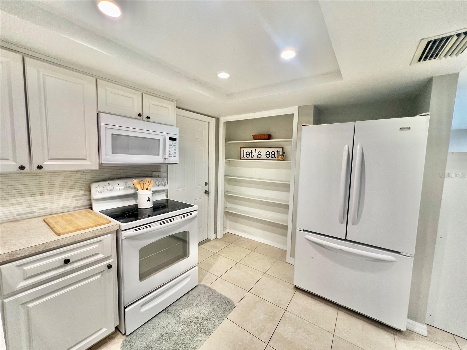 Image 11 of 20 For 12206 Quail Run Row