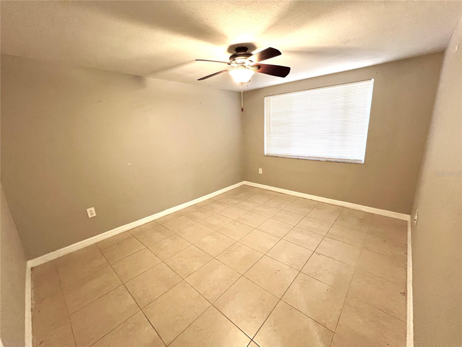 Image 12 of 20 For 12206 Quail Run Row