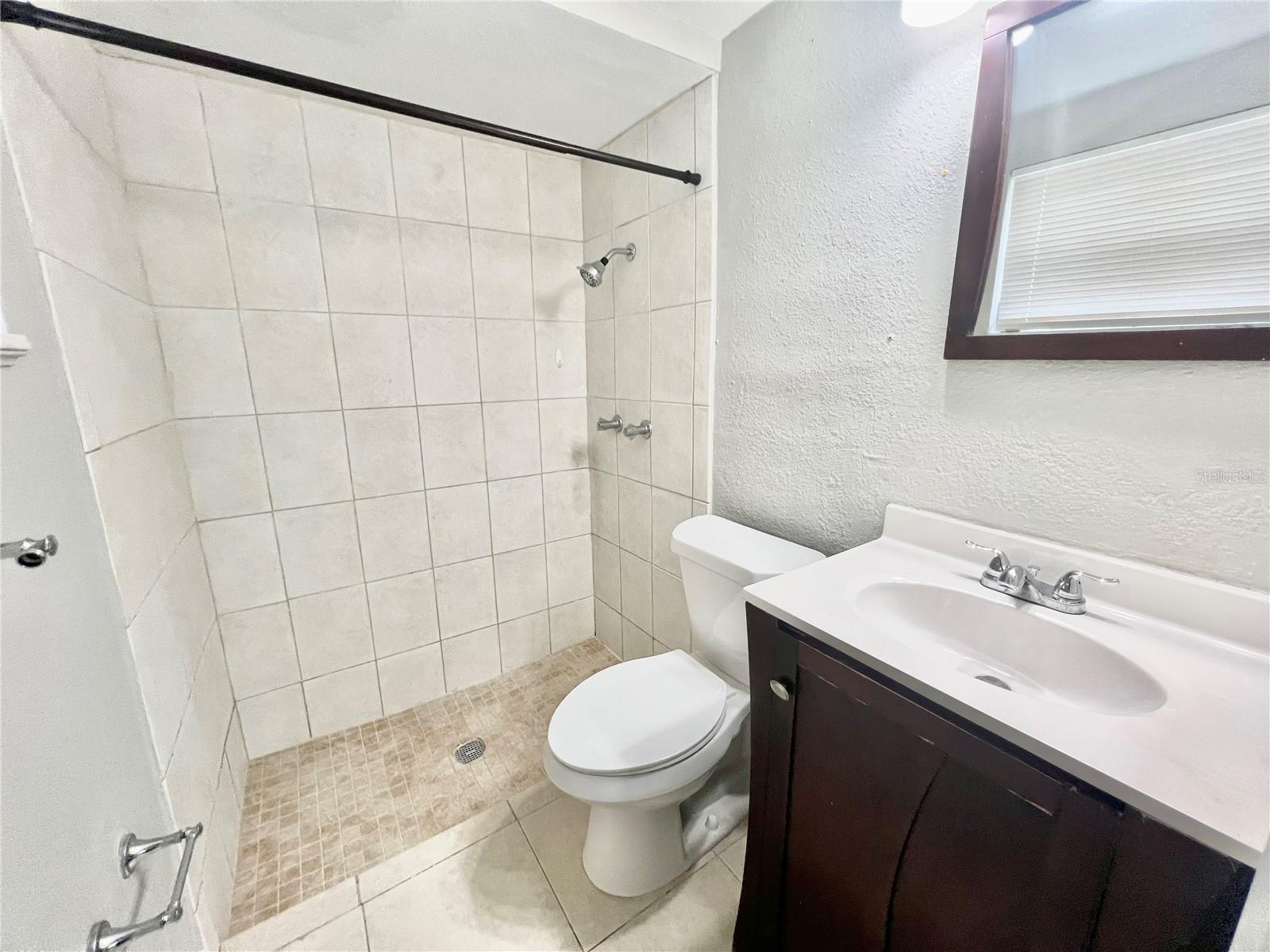 Image 17 of 20 For 12206 Quail Run Row