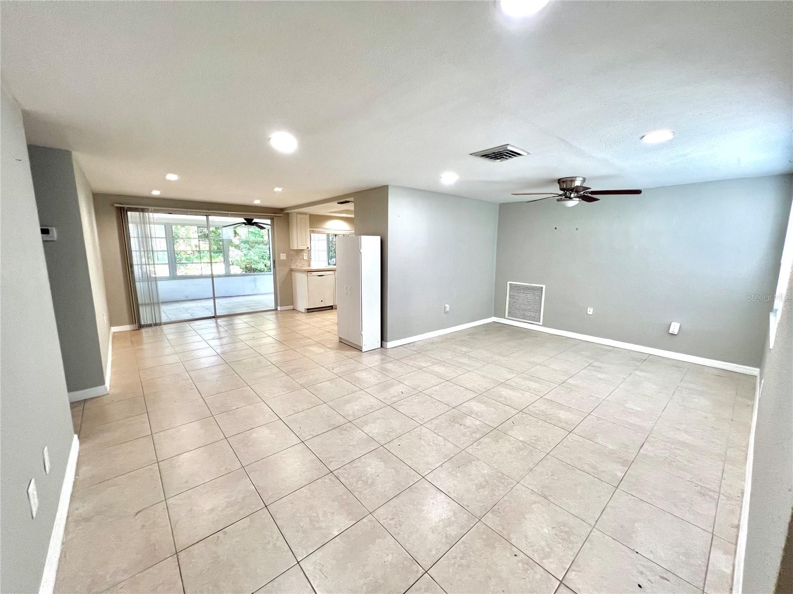 Image 3 of 20 For 12206 Quail Run Row