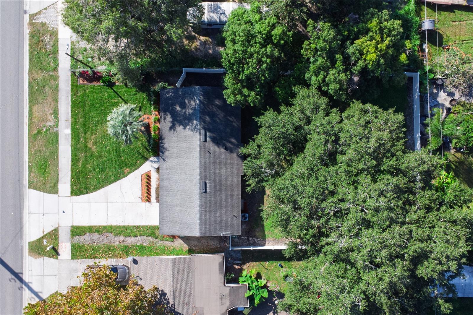 Image 28 of 30 For 750 Park Avenue