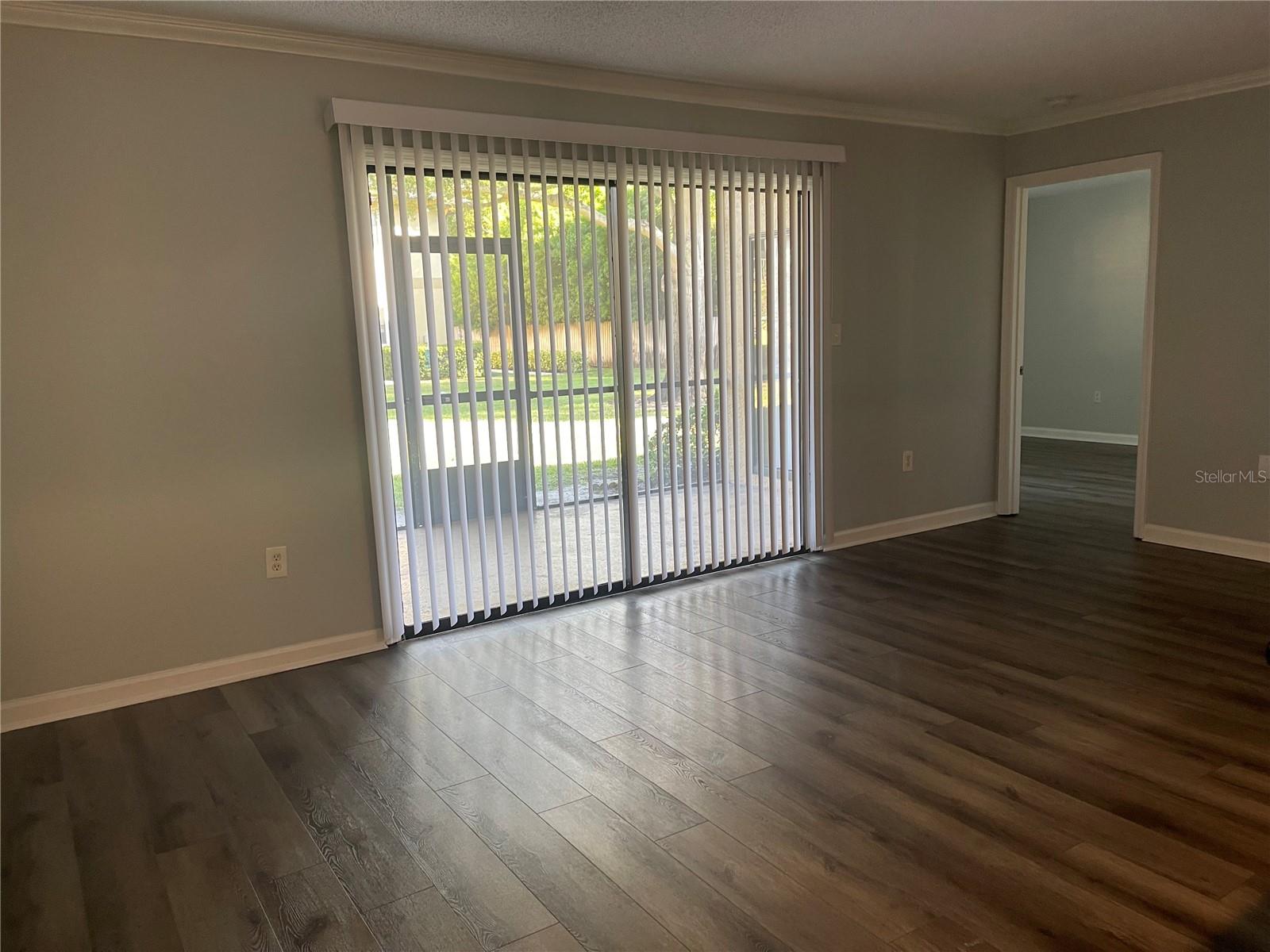 Image 10 of 29 For 10195 Sailwinds Boulevard N 106