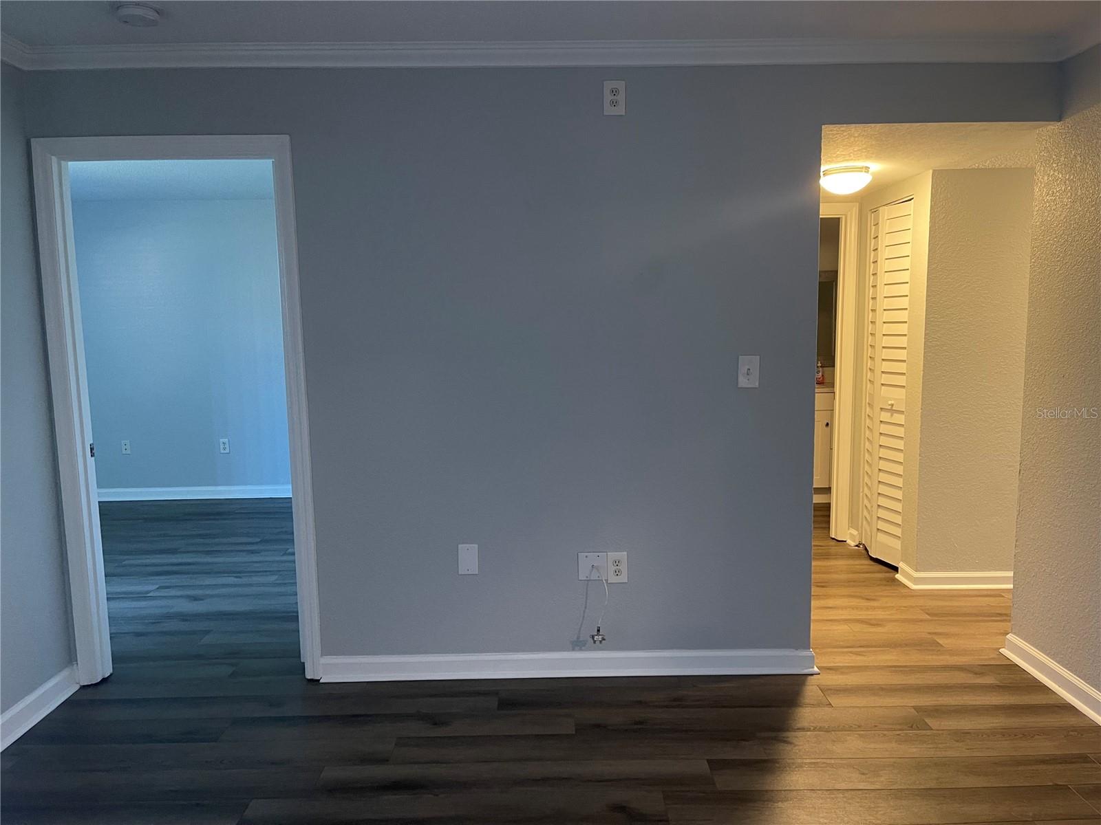 Image 12 of 29 For 10195 Sailwinds Boulevard N 106