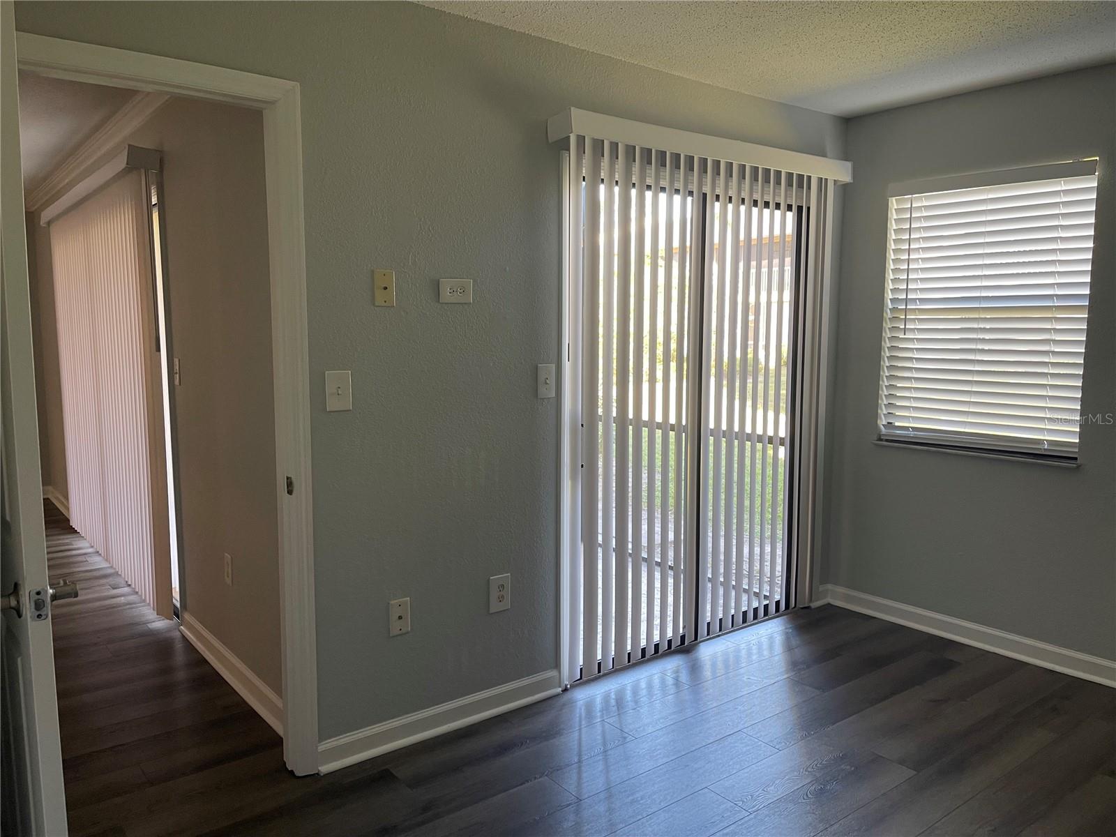 Image 16 of 29 For 10195 Sailwinds Boulevard N 106