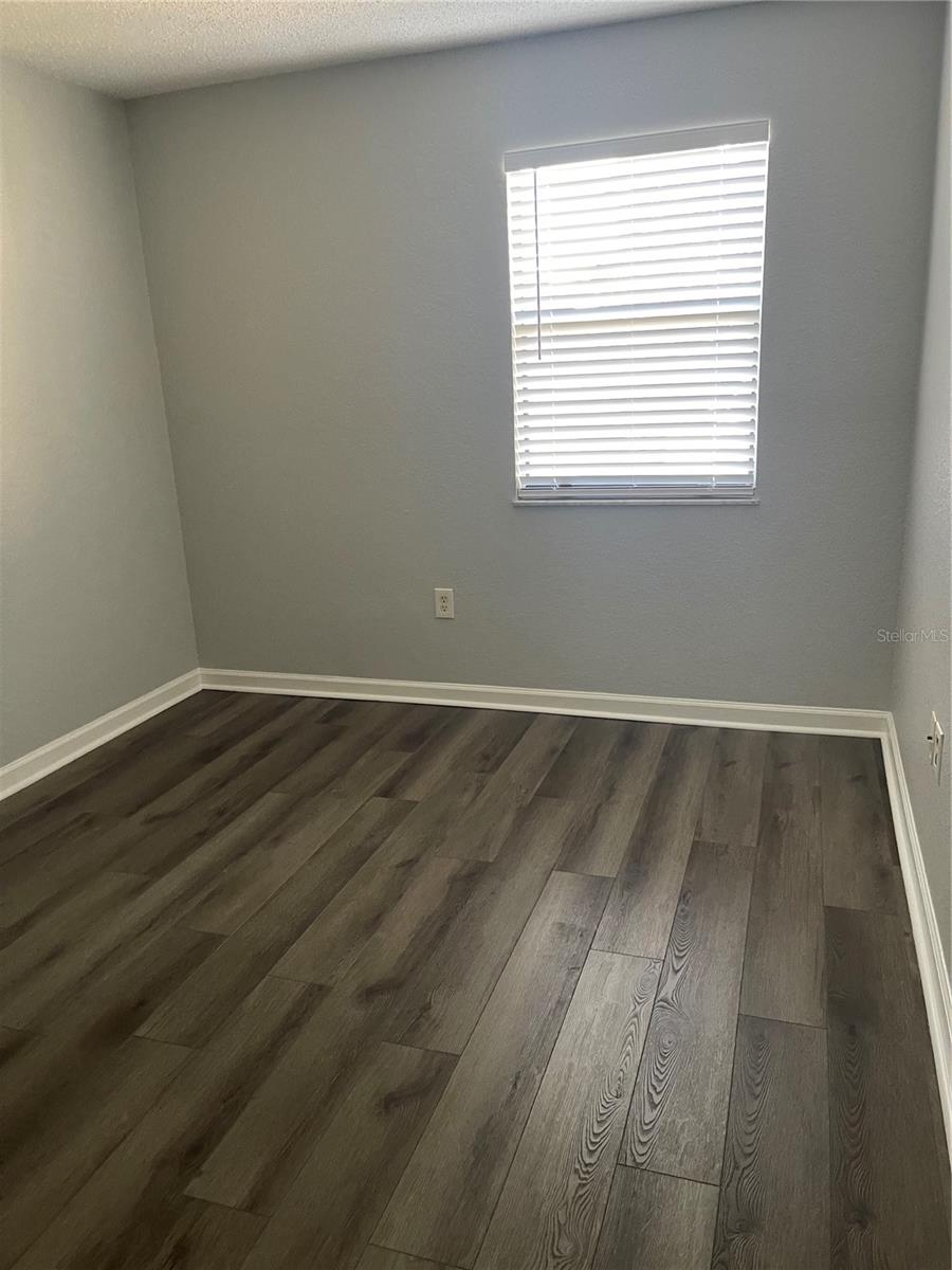 Image 20 of 29 For 10195 Sailwinds Boulevard N 106