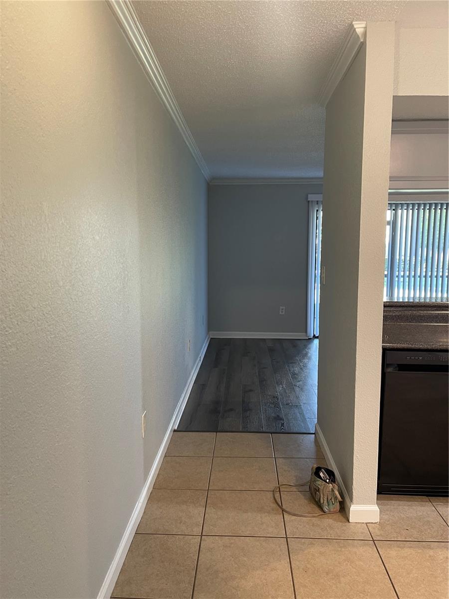 Image 9 of 29 For 10195 Sailwinds Boulevard N 106