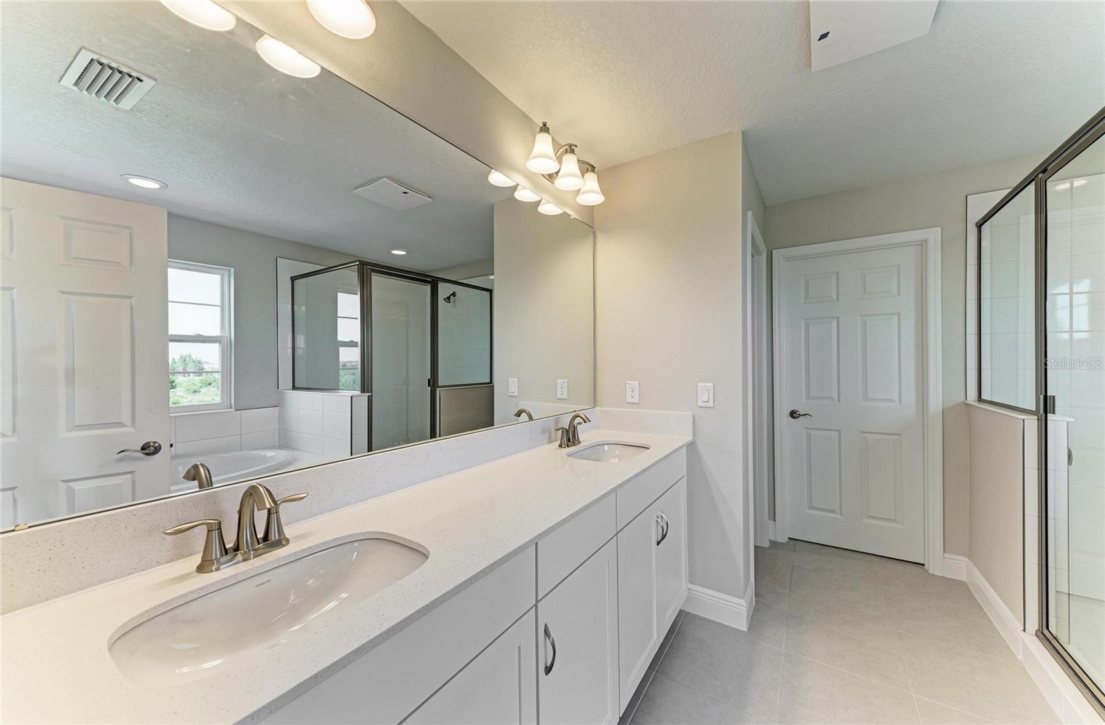 Image 10 of 49 For 9723 Surrey Rose Drive